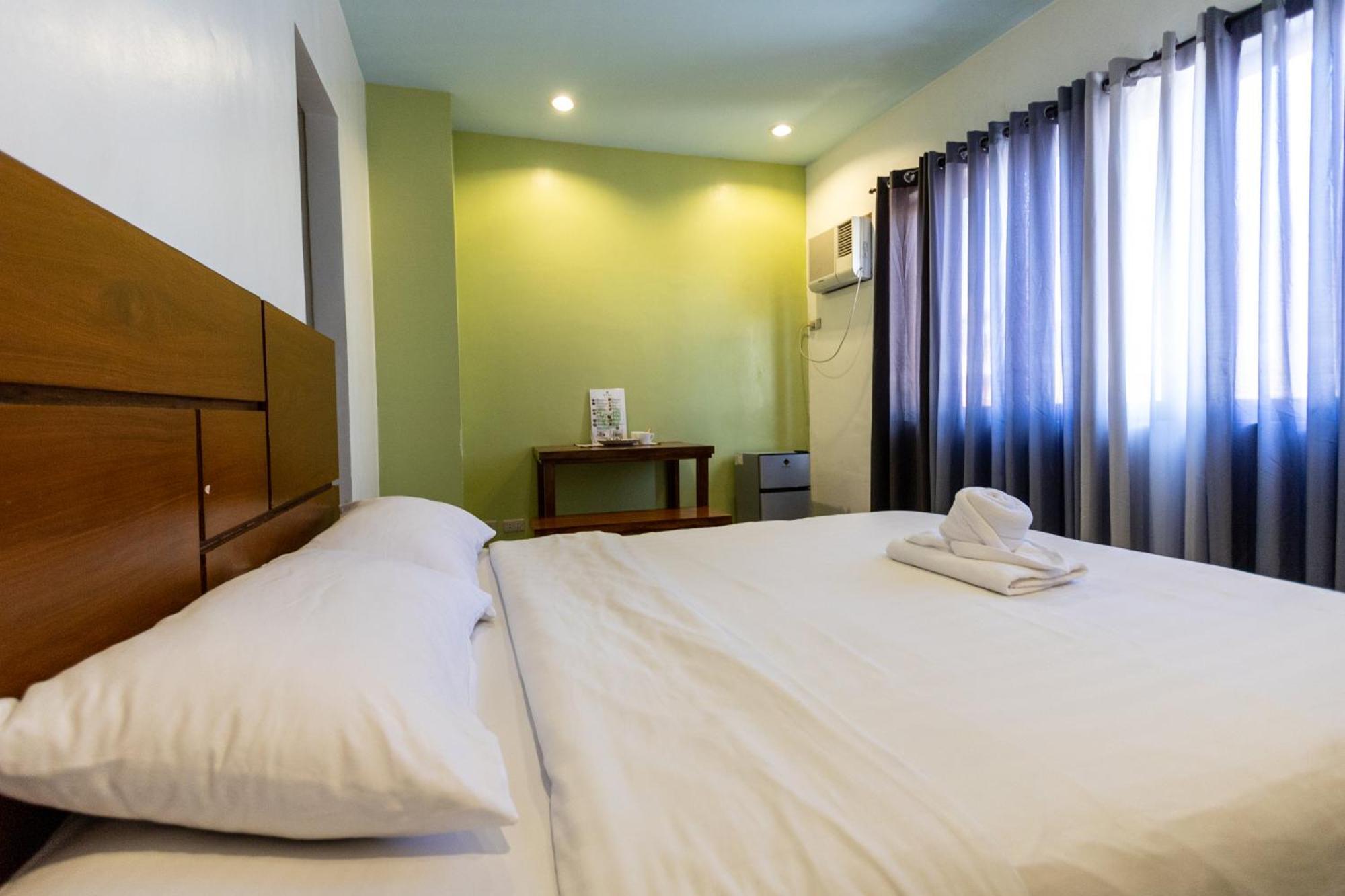 Kayong'S Inn Dumaguete City Екстериор снимка